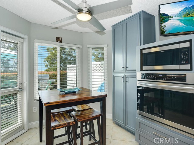 Detail Gallery Image 5 of 24 For 4560 Cordoba Way, Oceanside,  CA 92056 - 3 Beds | 2 Baths