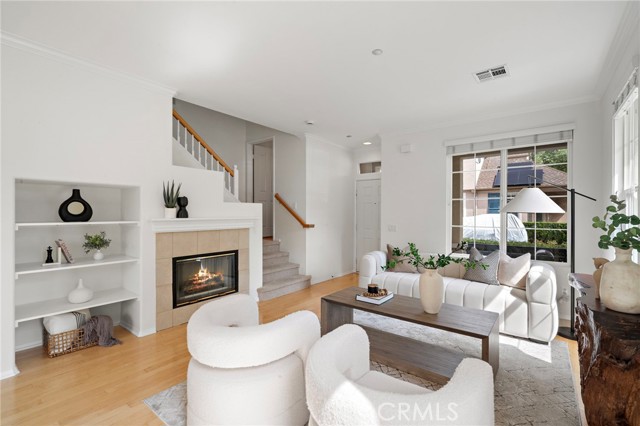 Image 6 of 40 For 25 Harwick Court