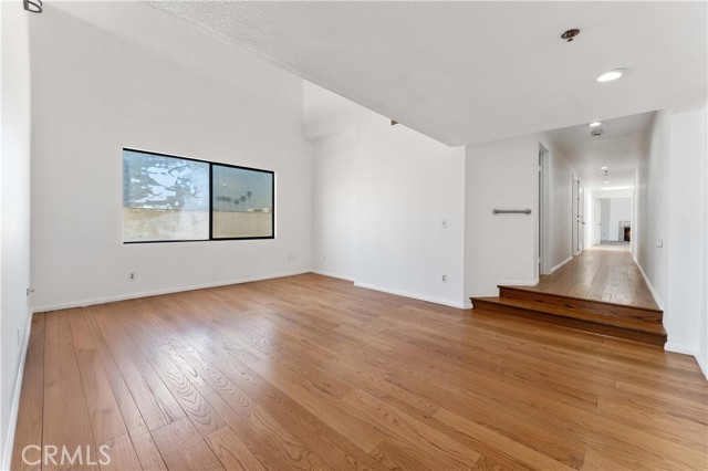 Detail Gallery Image 34 of 46 For 1230 E Ocean, Long Beach,  CA 90802 - 3 Beds | 3 Baths