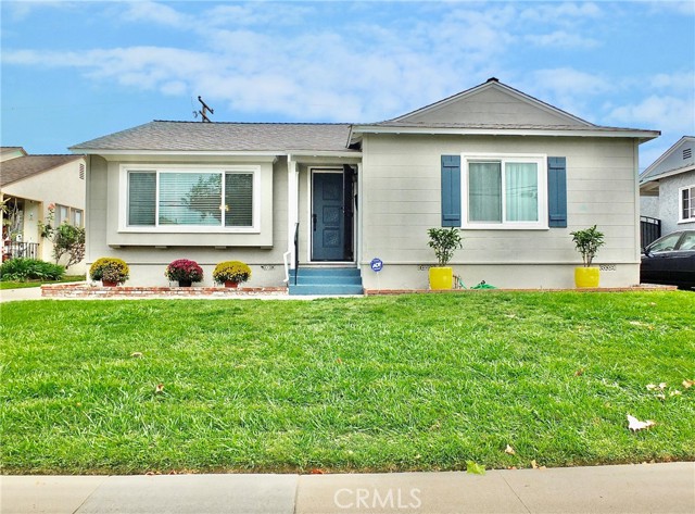 Image 2 for 4002 Arbor Rd, Lakewood, CA 90712