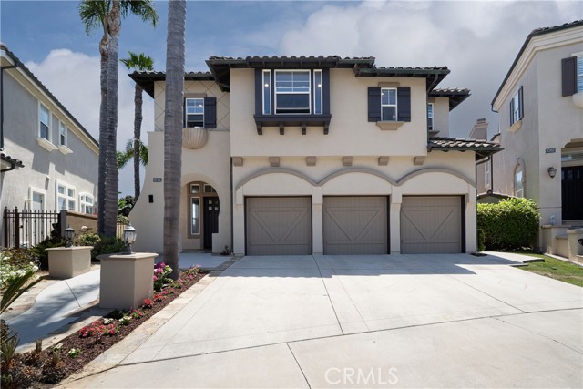 5712 Ocean Vista Drive, Huntington Beach CA: https://media.crmls.org/medias/5aa27bc7-2978-4f31-98ce-bf9b4e5c5f96.jpg