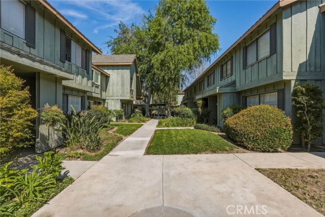 Detail Gallery Image 61 of 62 For 20120 Runnymede St #17,  Winnetka,  CA 91306 - 3 Beds | 2/1 Baths