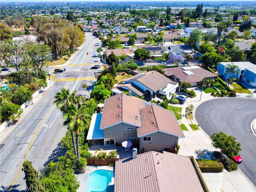 https://media.crmls.org/medias/5aa2c5a8-270f-4aae-a09d-ac6d3a0fd349.jpg?preset=X-Large