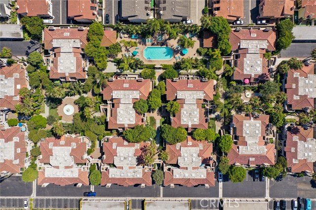 4752 Tiara Drive, Huntington Beach CA: https://media.crmls.org/medias/5aa2e304-7375-4323-aad8-86e1bbfcd0bb.jpg
