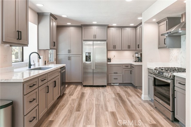 Detail Gallery Image 11 of 38 For 1078 Sandalwood Dr, Lake Arrowhead,  CA 02352 - 3 Beds | 2 Baths