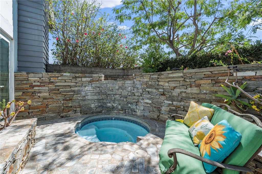 MLS #OC25192282 image #52