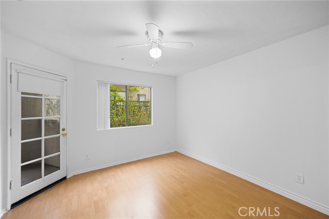 Detail Gallery Image 14 of 19 For 1323 E Broadway #104,  Glendale,  CA 91205 - 2 Beds | 2 Baths