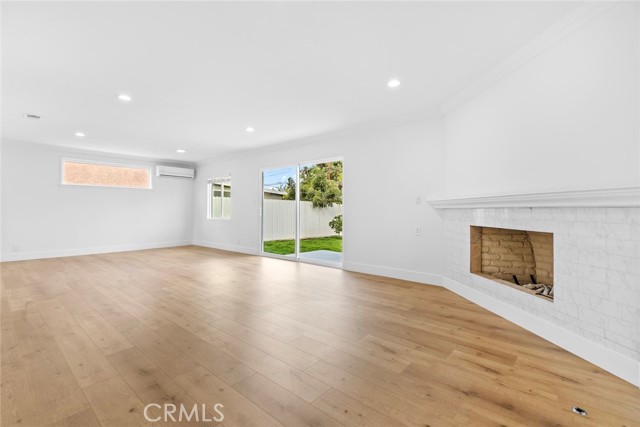 Detail Gallery Image 8 of 28 For 10450 Balboa, Granada Hills,  CA 91344 - 3 Beds | 2 Baths