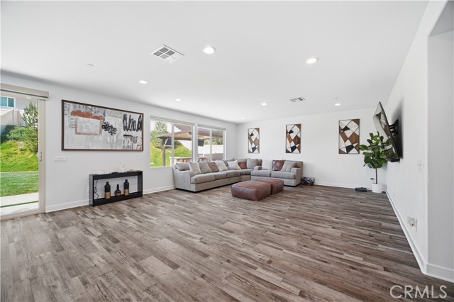 Detail Gallery Image 9 of 52 For 29387 Rockview Ct, Menifee,  CA 92584 - 5 Beds | 4 Baths