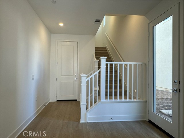 Detail Gallery Image 5 of 40 For 114 Seep, Irvine,  CA 92618 - 4 Beds | 4 Baths