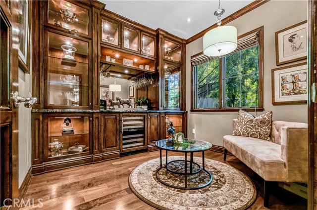 638 Sierra Madre Blvd, Sierra Madre CA: https://media.crmls.org/medias/5aa6d159-ca52-42a1-946d-2dee3ab11404.jpg