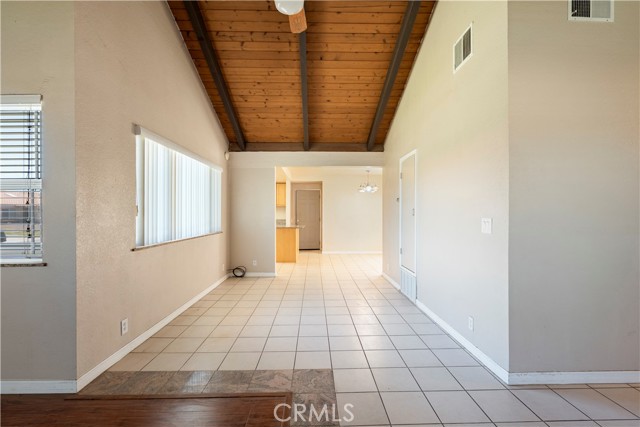 Detail Gallery Image 7 of 29 For 14889 Hartford Ln, Helendale,  CA 92342 - 3 Beds | 2 Baths