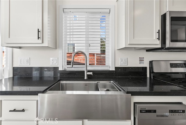 Detail Gallery Image 5 of 22 For 190 27 Main St #27,  Morro Bay,  CA 93442 - 1 Beds | 1 Baths