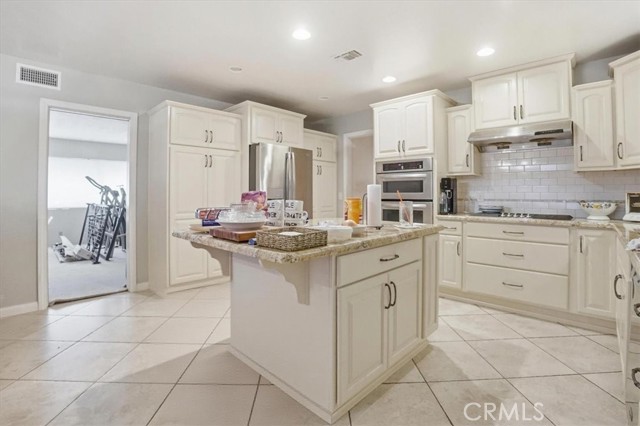 Detail Gallery Image 10 of 46 For 11441 Hillcrest, Loma Linda,  CA 92354 - 3 Beds | 2 Baths