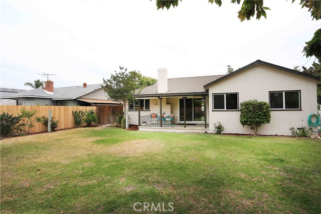 321 S Beachy Place, Anaheim CA: https://media.crmls.org/medias/5aa953bb-cfa3-49a1-a375-6fb88d2889d9.jpg