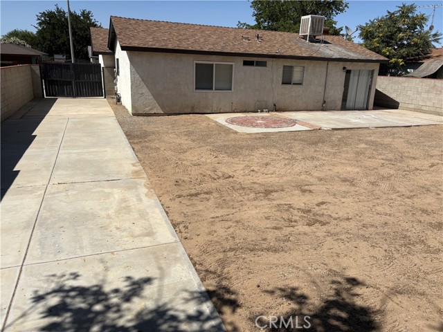 2234 W Avenue K13, Lancaster CA: https://media.crmls.org/medias/5aa9d434-563a-4f3d-81c2-710a7232b5a5.jpg