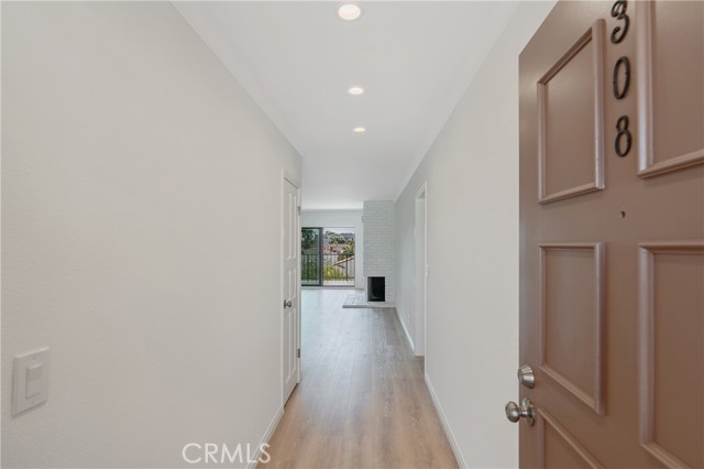 Detail Gallery Image 2 of 29 For 900 Cedar St #308,  El Segundo,  CA 90245 - 2 Beds | 2 Baths