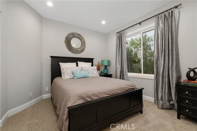 1 Running Brook Drive, Coto de Caza CA: https://media.crmls.org/medias/5aaa2434-e5a8-496b-8a62-c14e3c880c0f.jpg