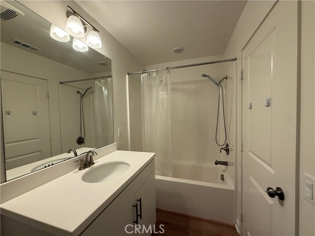 Detail Gallery Image 12 of 17 For 14130 Bay St, La Mirada,  CA 90638 - 3 Beds | 3/1 Baths