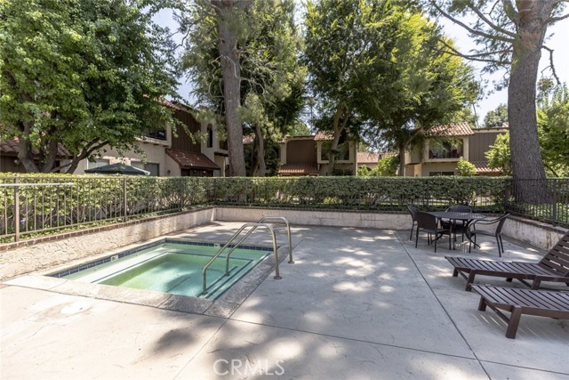Detail Gallery Image 22 of 27 For 19545 Sherman Way #66,  Reseda,  CA 91335 - 3 Beds | 2/1 Baths