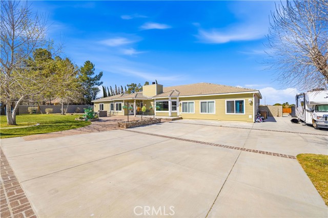 Detail Gallery Image 7 of 74 For 4241 W Avenue N3, Palmdale,  CA 93551 - 4 Beds | 4/2 Baths