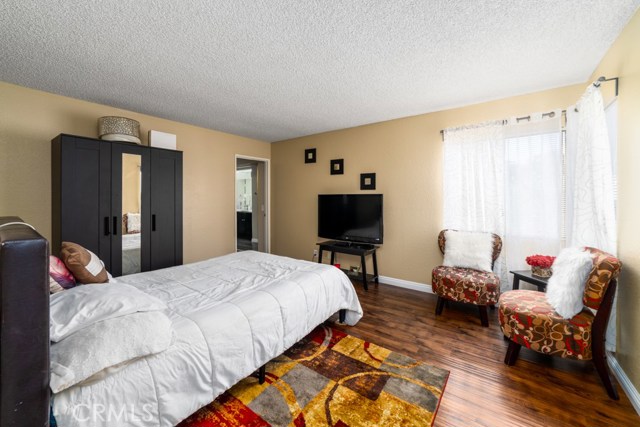 1690 Bridgeport #97, West Covina, CA 91791