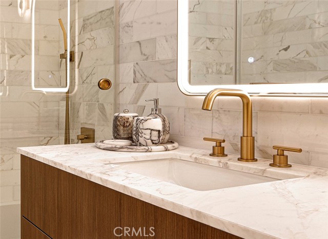 26144 Kenrose Circle, Calabasas CA: https://media.crmls.org/medias/5aac59ab-d718-4eb8-9b73-60b092d2c52a.jpg