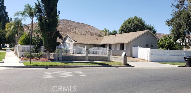 11201 Campbell Ave, Riverside, CA 92505