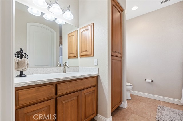 Detail Gallery Image 26 of 73 For 14260 Chinook Rd, Apple Valley,  CA 92307 - 5 Beds | 5/3 Baths