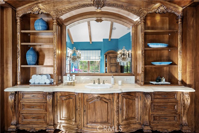 2347 E Valley Road, Montecito CA: https://media.crmls.org/medias/5aad051c-9f07-4215-82e5-5d55672df585.jpg