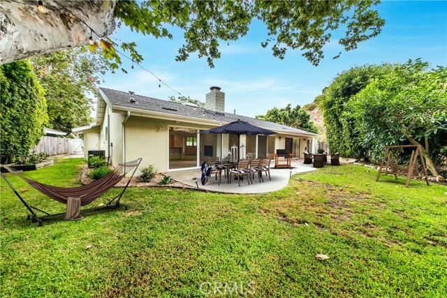 Detail Gallery Image 17 of 23 For 6201 Frondosa Dr, Malibu,  CA 90265 - 4 Beds | 3 Baths