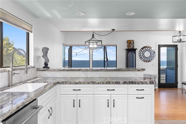 Detail Gallery Image 5 of 27 For 2630 Maple Ave, Morro Bay,  CA 93442 - 3 Beds | 3 Baths