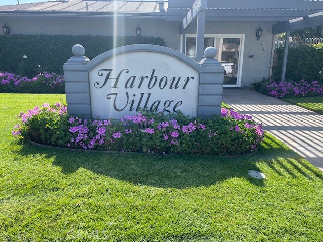 4666 Pinecrest, Huntington Beach CA: https://media.crmls.org/medias/5aad798b-e989-4fd0-a78f-9aee189db610.jpg
