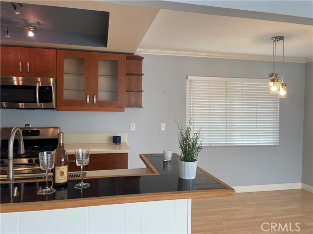 514 .5B Marigold Ave, Corona del Mar CA: https://media.crmls.org/medias/5aadc762-8db7-4a35-a378-4047f9558bae.jpg