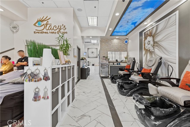 1520 N, Ontario CA: https://media.crmls.org/medias/5aade1a5-d92c-4d86-8b6a-4ccb6c9ac566.jpg