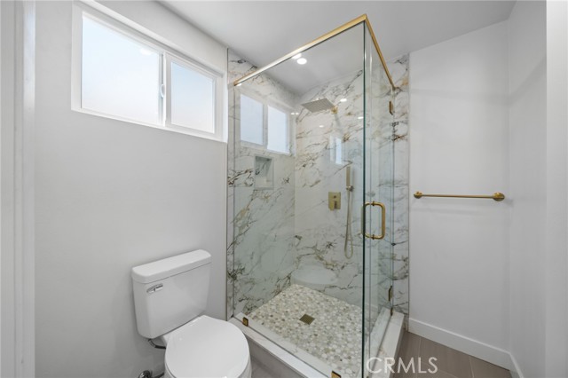 19735 Blythe Street, Winnetka CA: https://media.crmls.org/medias/5aae06a1-6ab7-4e5e-b3a5-2eabbb2da8ec.jpg