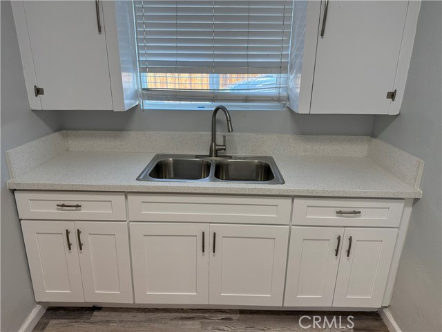 Detail Gallery Image 3 of 11 For 1148 Bobbett Dr, San Bernardino,  CA 92410 - 2 Beds | 1 Baths