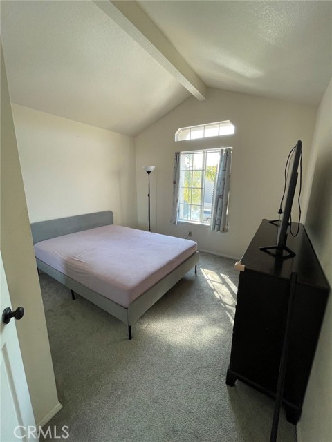 Detail Gallery Image 6 of 18 For 6 Latina, Irvine,  CA 92614 - 4 Beds | 2/1 Baths