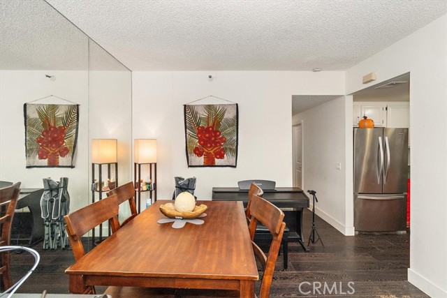 Detail Gallery Image 7 of 22 For 730 W 4th St #318,  Long Beach,  CA 90802 - 2 Beds | 2 Baths