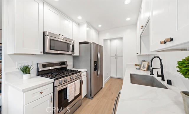Image 8 of 42 For 6567 Woodburn Lane 7