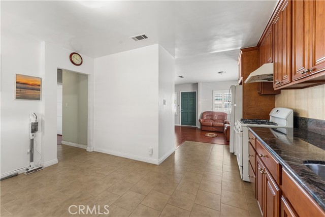 Detail Gallery Image 8 of 22 For 353 S Willard, San Gabriel,  CA 91776 - 2 Beds | 1 Baths