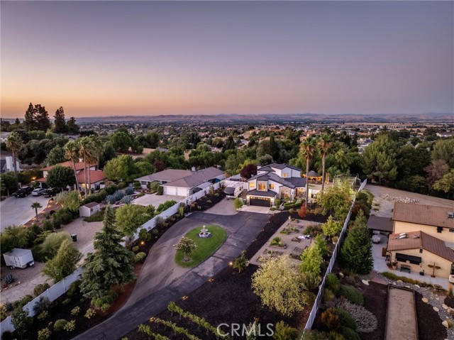 Detail Gallery Image 50 of 73 For 925 Osos Way, Paso Robles,  CA 93446 - 3 Beds | 2/1 Baths