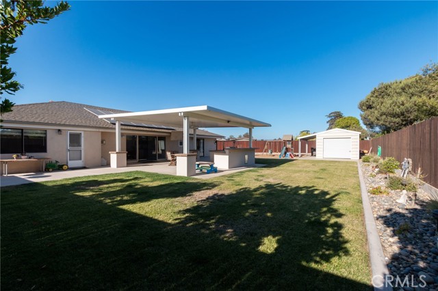 1216 Shady Glen Court, Santa Maria CA: https://media.crmls.org/medias/5ab17ead-ac36-4661-8e43-f70bac442012.jpg