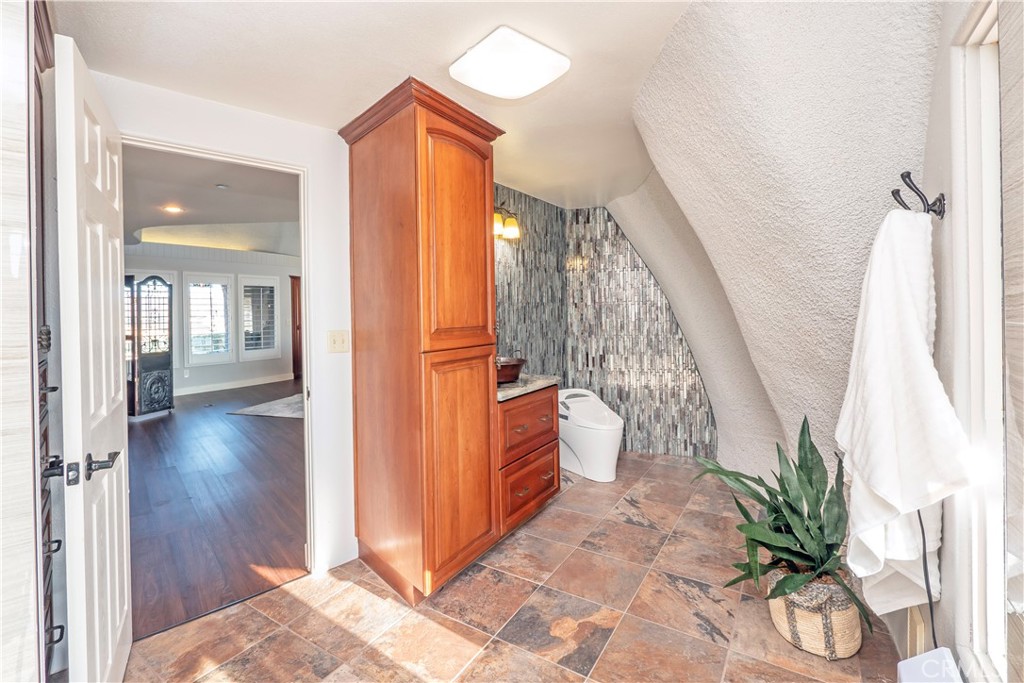 MLS #IV25158712 image #46