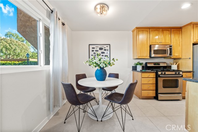 Image 7 of 62 For 6600 Warner  241