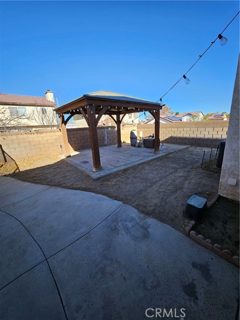 Detail Gallery Image 14 of 16 For 1503 Granicy Dr, Lancaster,  CA 93535 - 4 Beds | 2/1 Baths