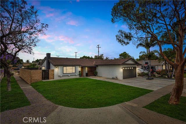 2218 S Linda Way, Santa Ana CA: https://media.crmls.org/medias/5ab3c4ec-04e7-44bc-9757-203600a40575.jpg