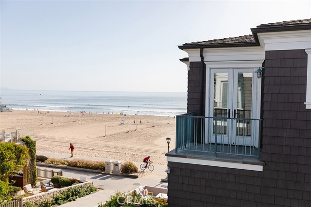 Detail Gallery Image 58 of 62 For 300 the Strand, Manhattan Beach,  CA 90266 - 4 Beds | 7/2 Baths