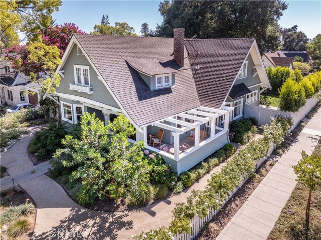743 Harvard Avenue, Claremont CA: https://media.crmls.org/medias/5ab42b6e-ae7e-4b32-88d3-ec5b1cae2bb1.jpg