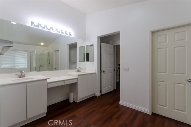 17581 Cedarwood Drive, Riverside CA: https://media.crmls.org/medias/5ab4b51c-b807-4d33-9a36-5a238bde457f.jpg